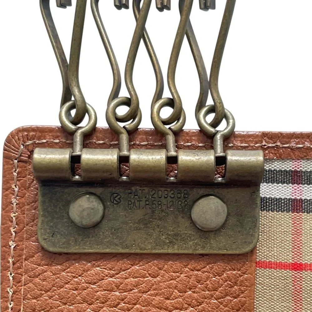 Burberrys 4 Ring Keycase